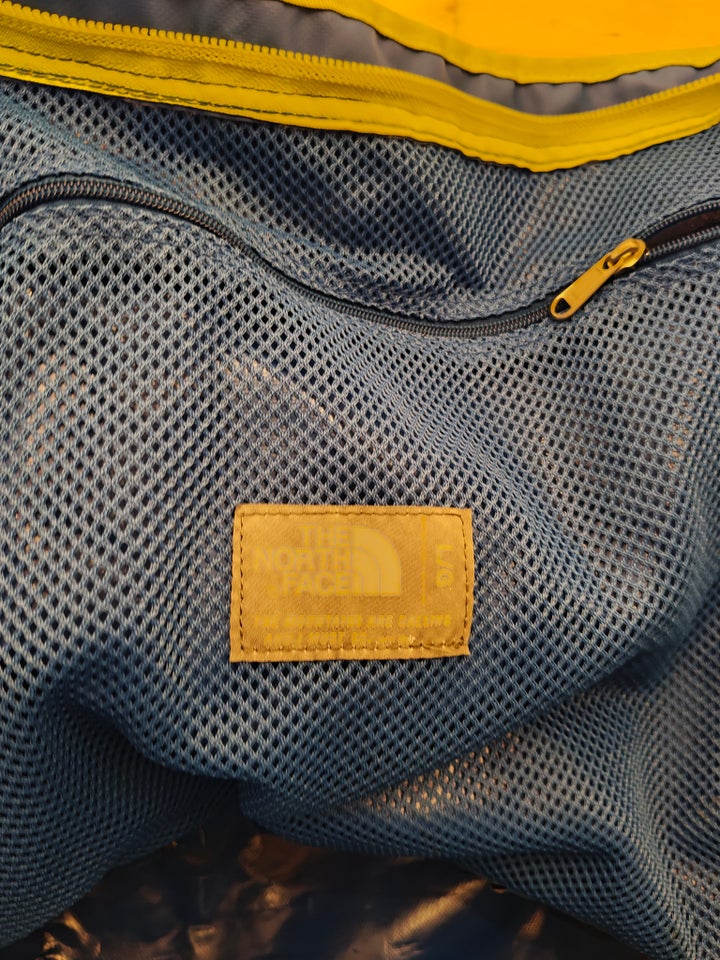 Rejsetaske, TNF