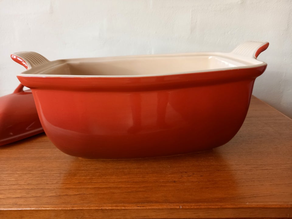 Porcelæn, Stegeso, Le Creuset