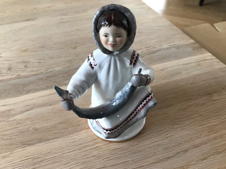 Porcelæn, USSR Pige med fisk