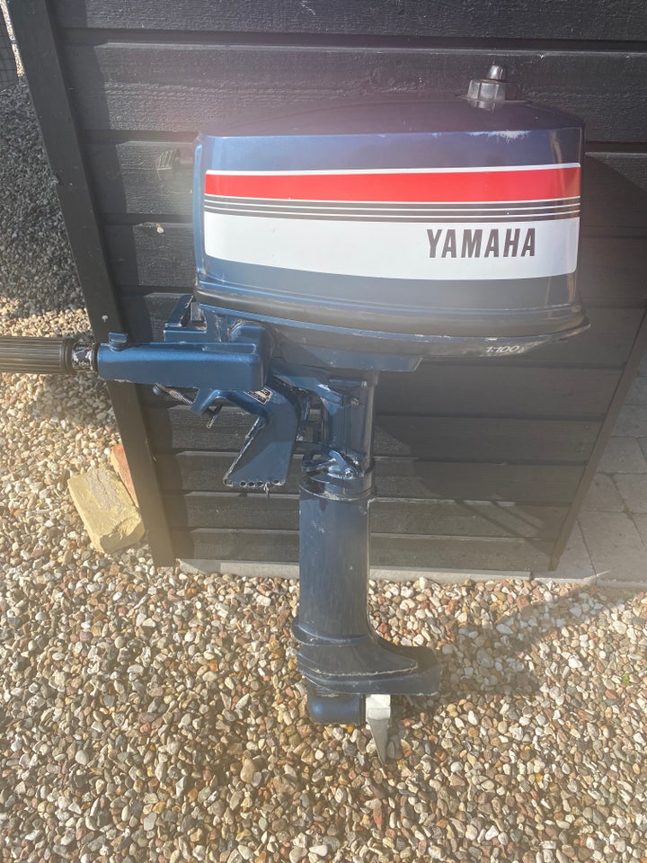 Yamaha påhængsmotor, 4 hk, benzin