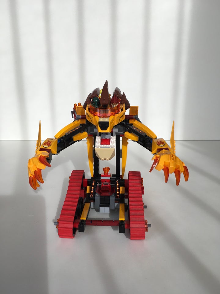 Lego Legends of Chima, Lavals