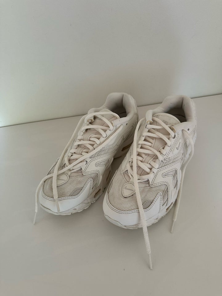 Sneakers, str. 40, Nike