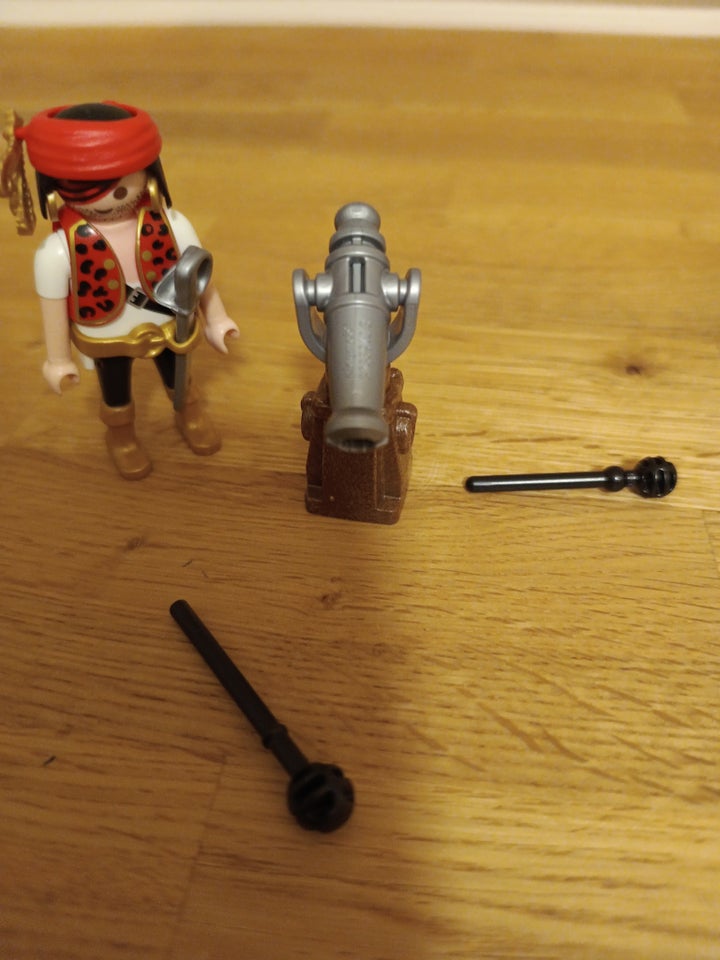 Playmobil, Pirat med kanon,