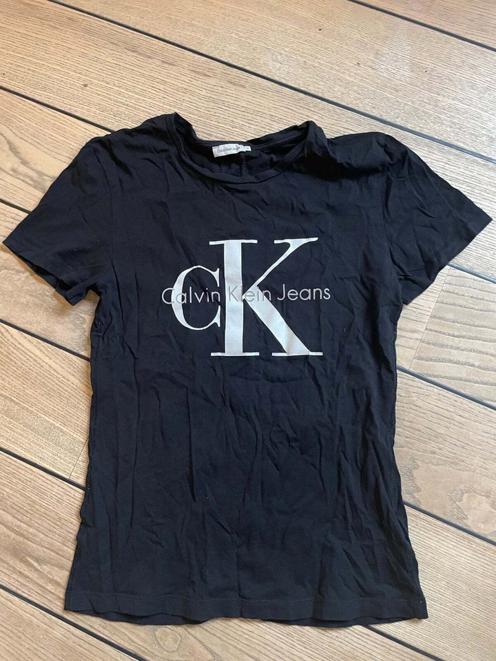 T-shirt, Calvin Klein, str. 38