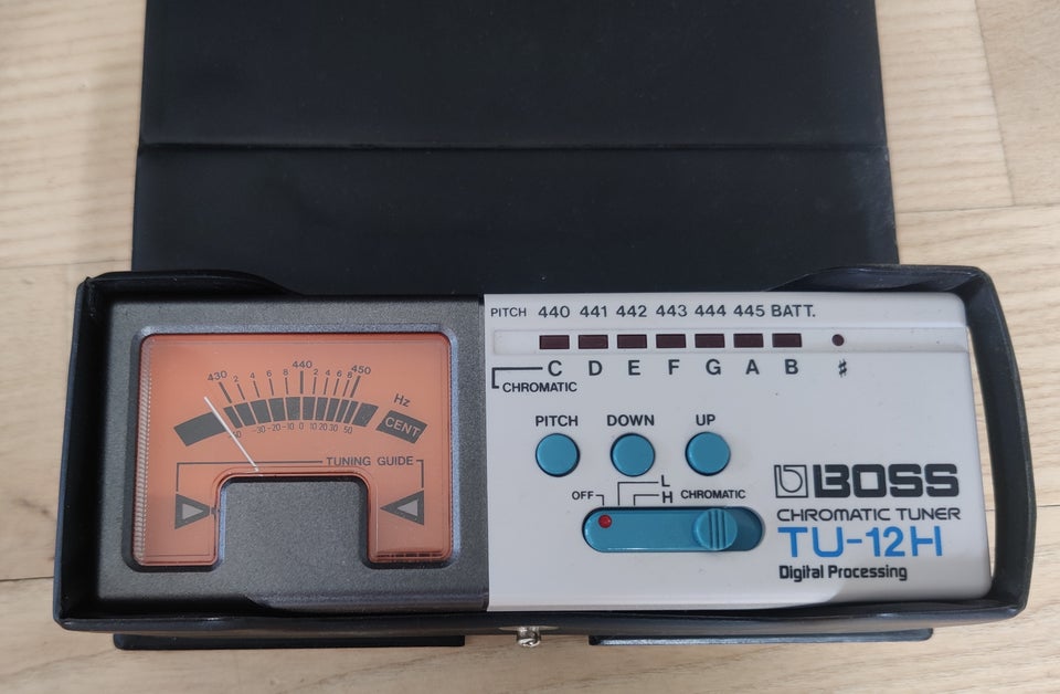 Chromatic Tuner TU-12H Boss