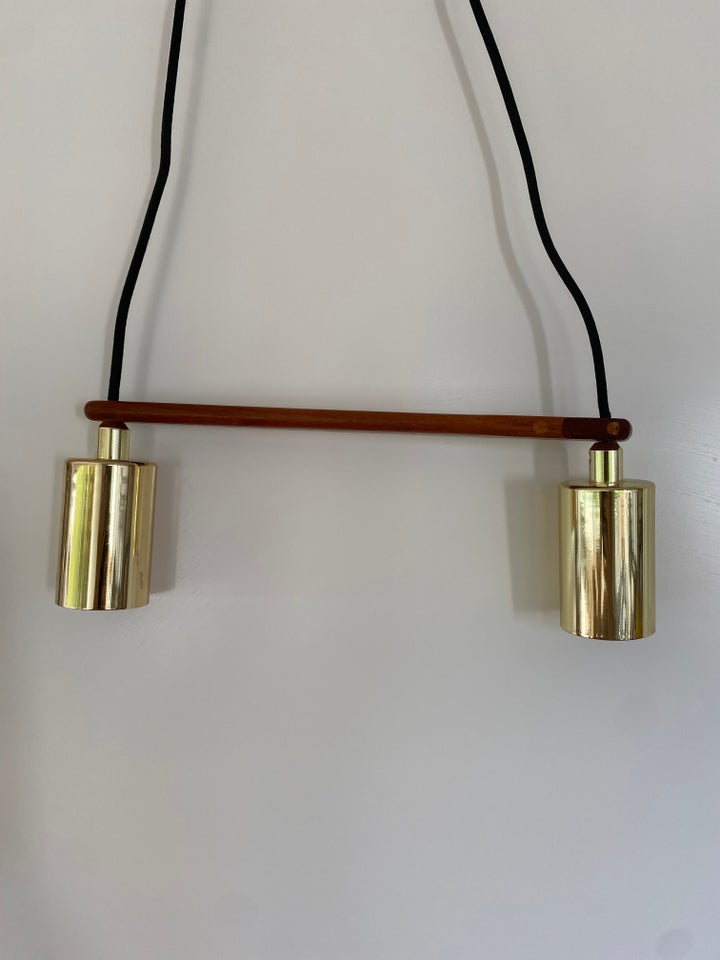 Anden loftslampe, Lille teak