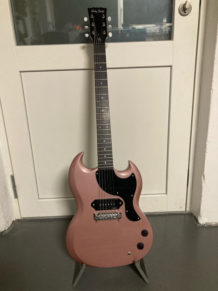 Elguitar, Harley Benton DC-60