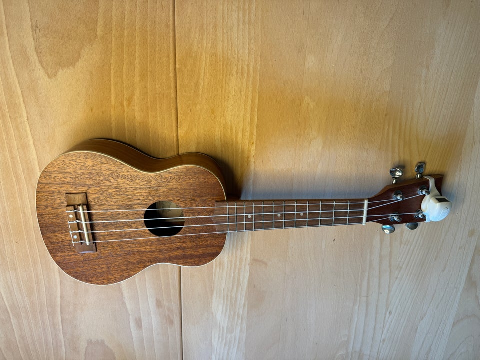 Ukulele, Chateau Thomann