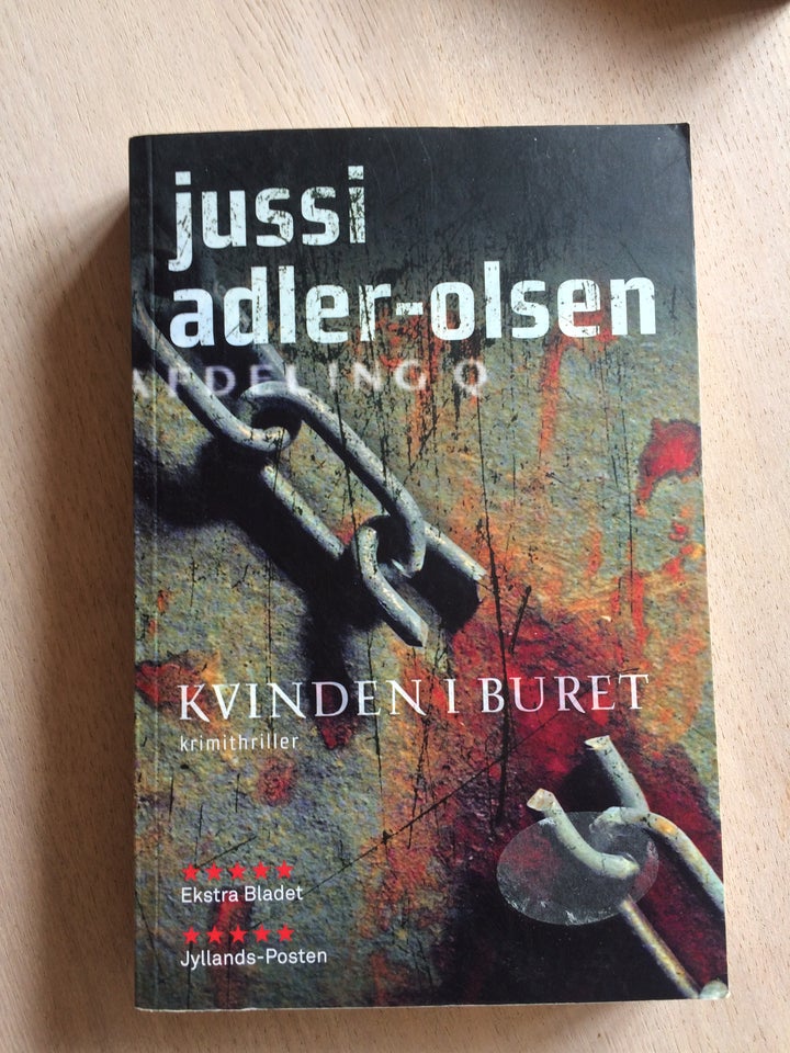 Kvinden i buret, Jussi