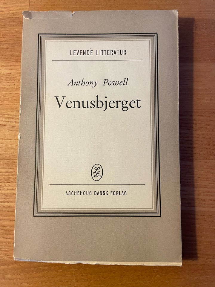 Venusbjerget, Anthony Powell,