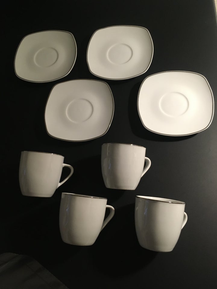 Porcelæn 4 kaffekopper +