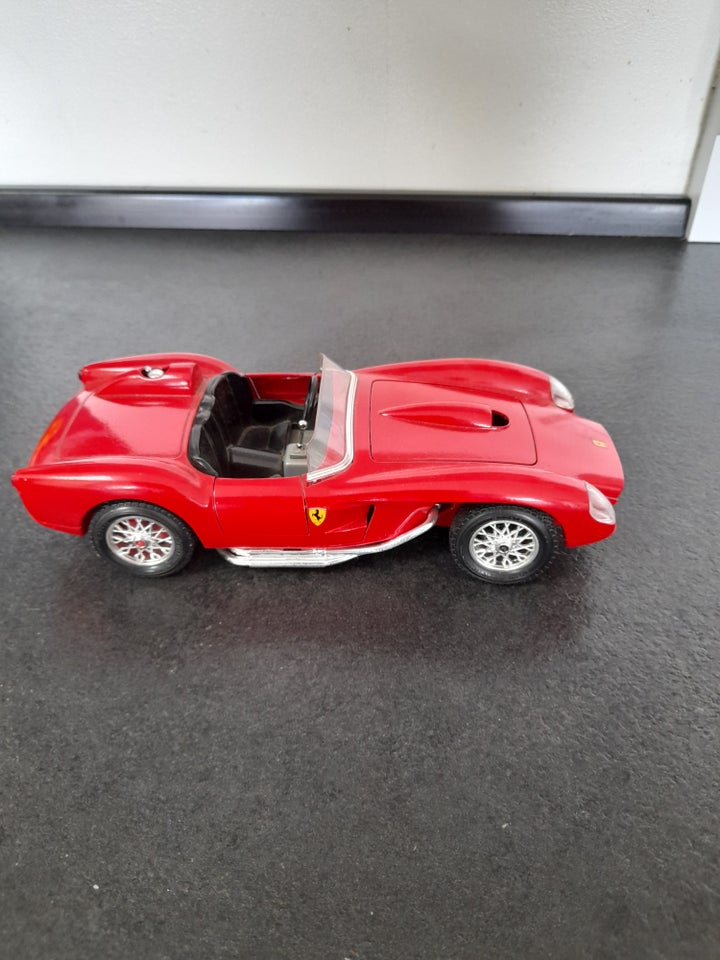 Modelbil, Burago Ferrari Testa