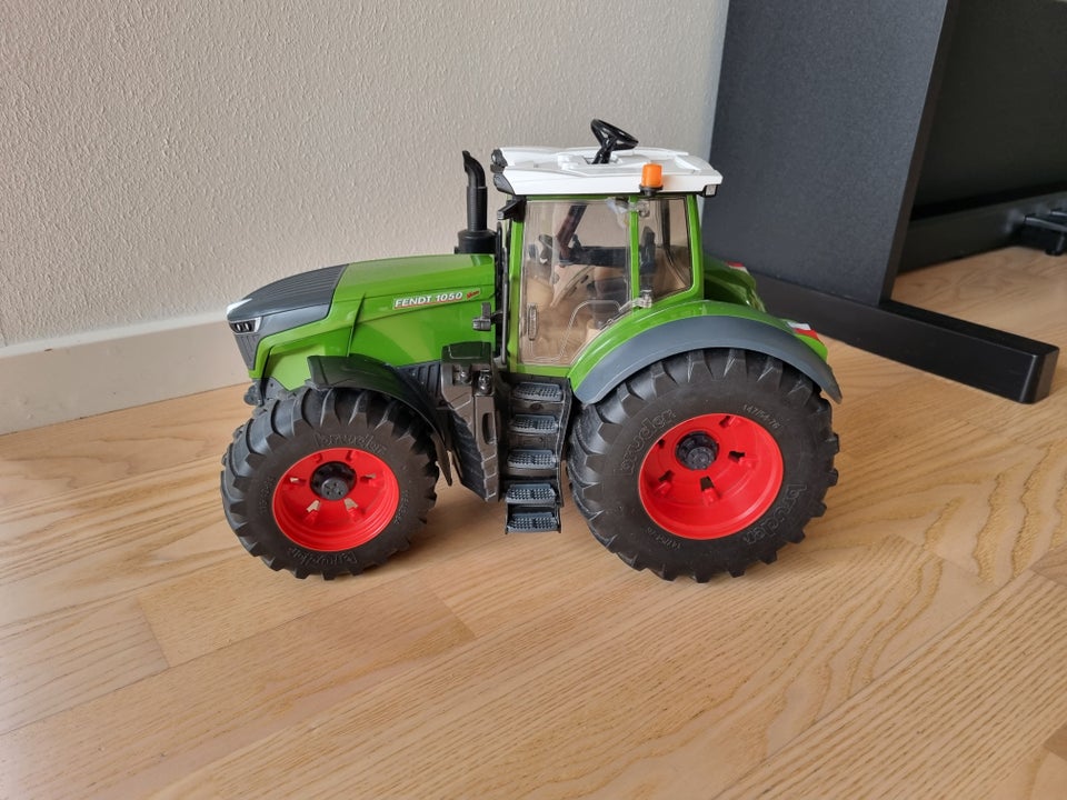 Traktor, Bruder Fendt 1050