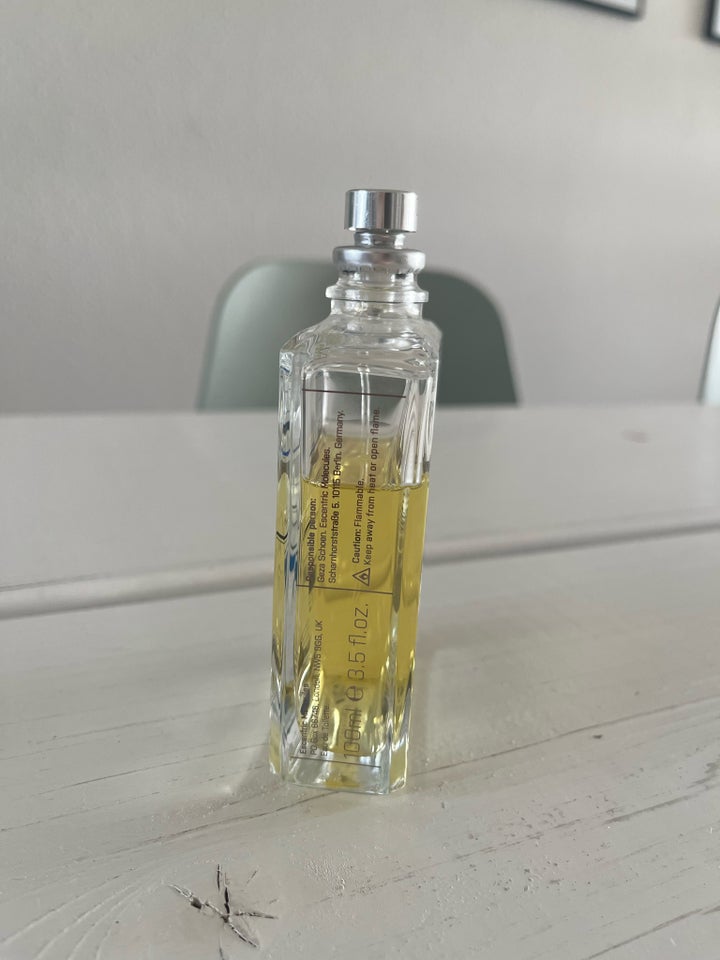 Eau de parfum, Escentric 01+iris,