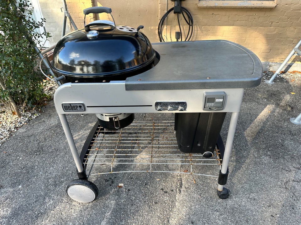 Kuglegrill, Weber Performer