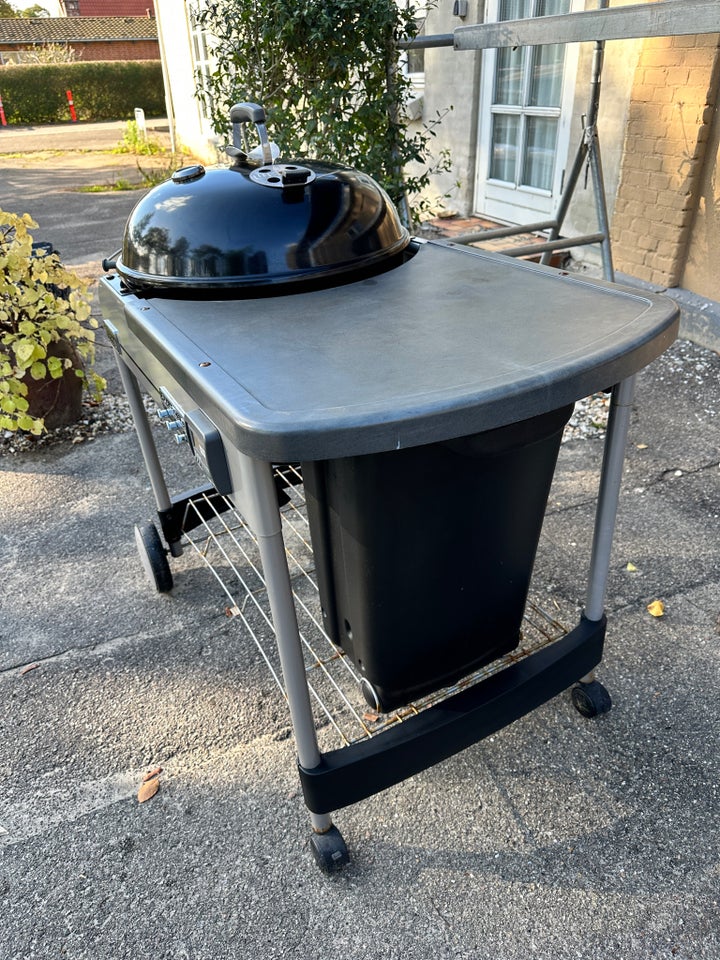 Kuglegrill, Weber Performer