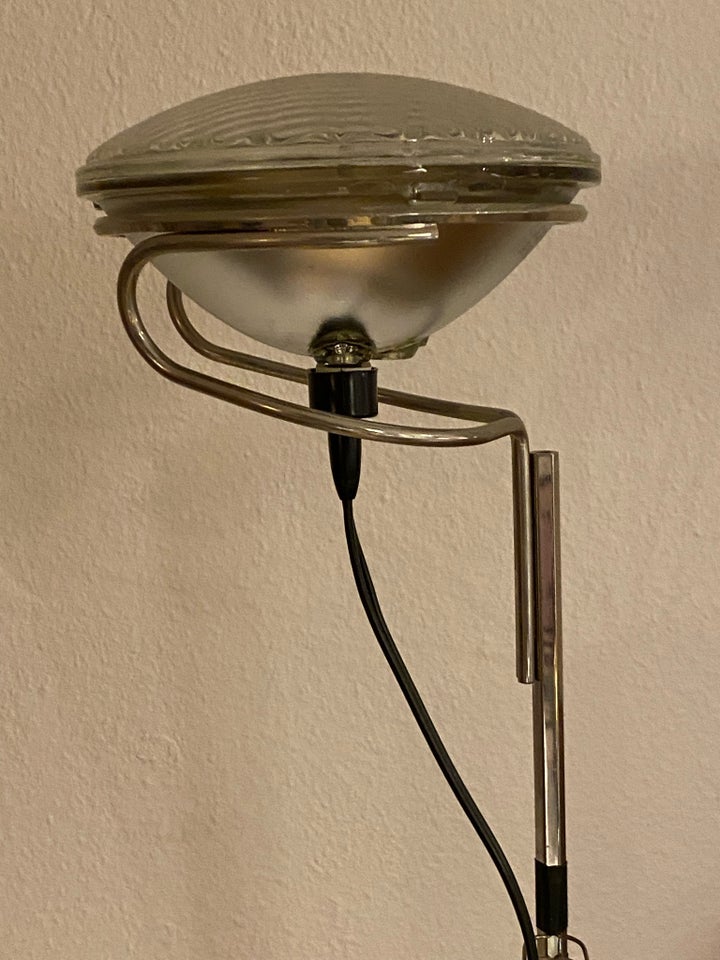 Gulvlampe, Flos