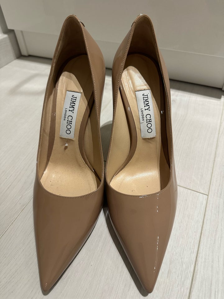 Stiletter, str. 39, Jimmy Choo