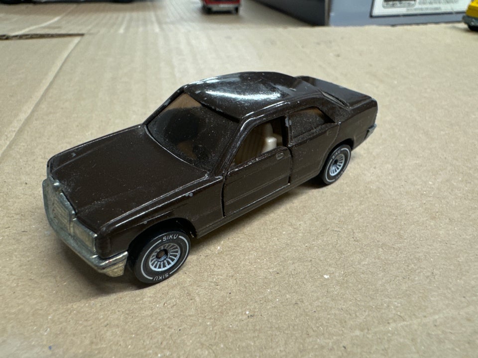 Modelbil, Mercedes 190 E 1/55,