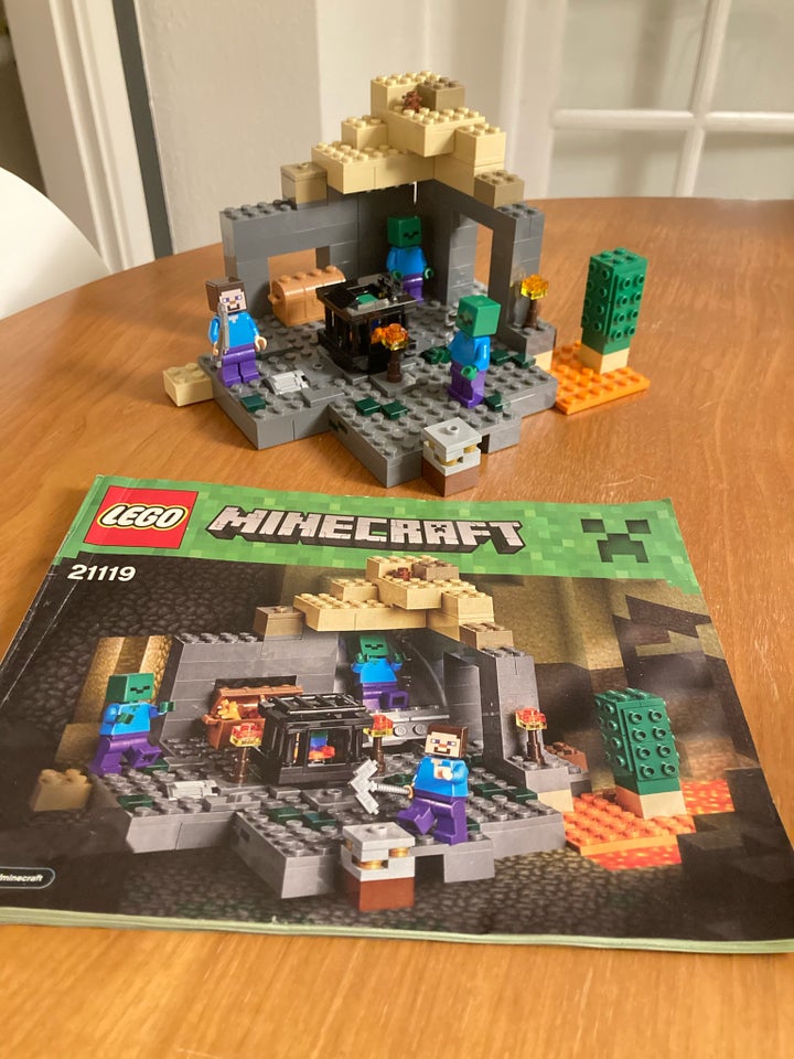 Lego Minecraft, 21119