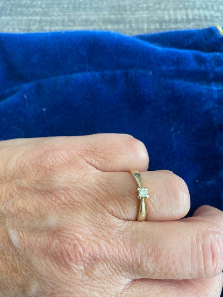 Fingerring, guld, Ulrich design of