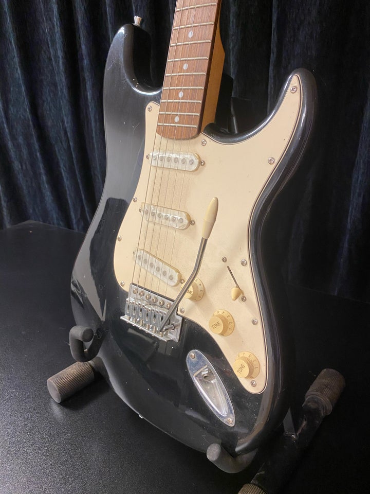 Elguitar, Fender Squier Strat