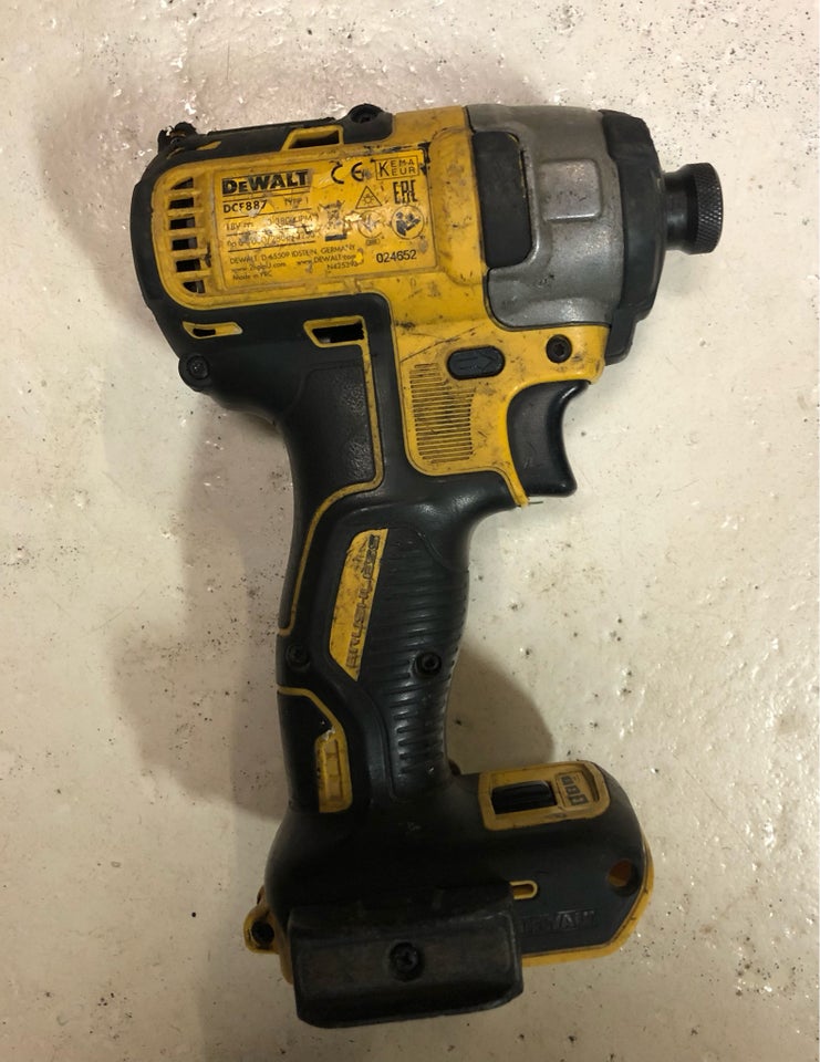 Skruemaskine, DeWalt