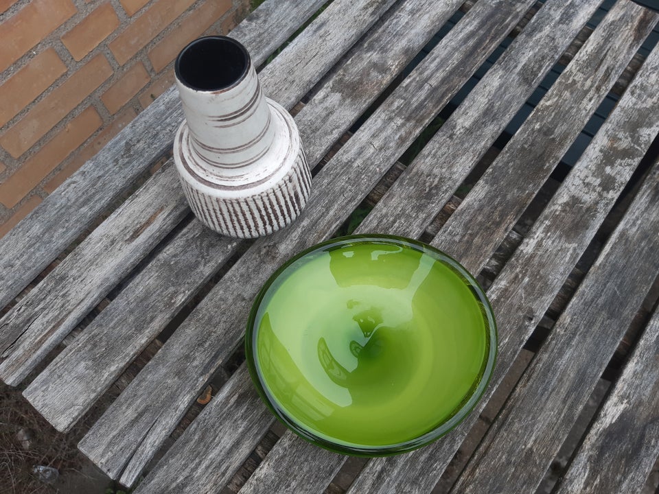 Andet WG-vase+grønt glasfad se