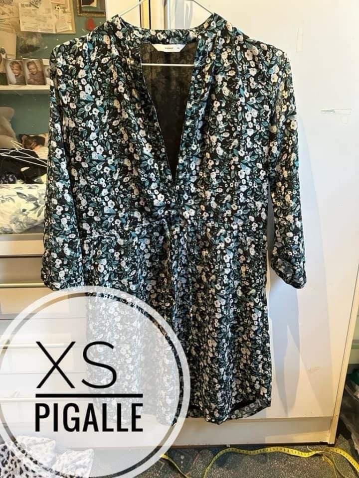 Anden kjole, Pigalle, str. XS