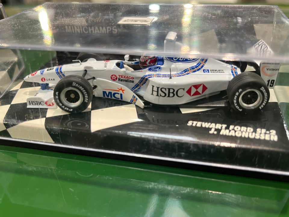 Modelbil, Minichamps Stewart Ford