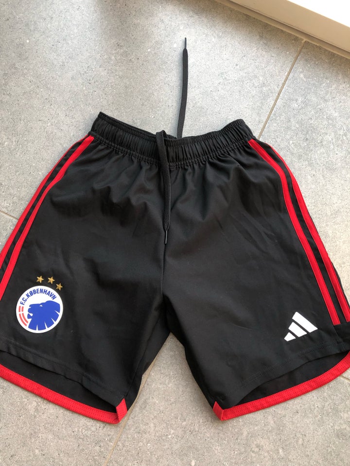 Fodboldsæt, FCK shorts + t-shirt,