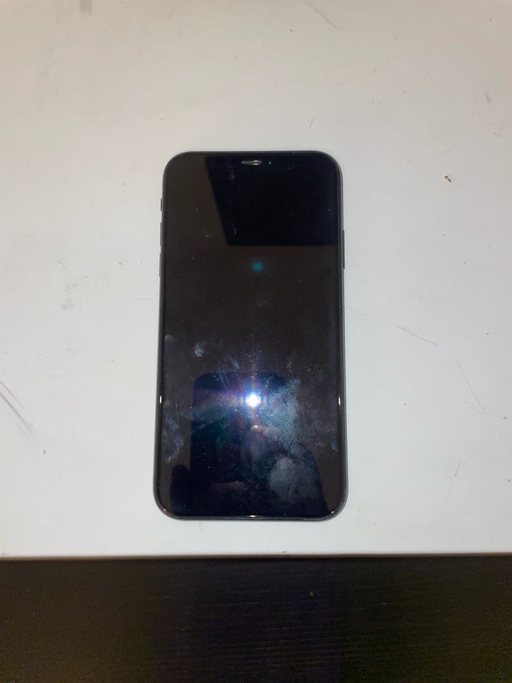 iPhone XR, 128 GB, sort