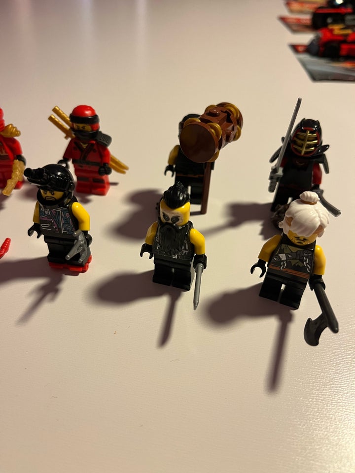 Lego Ninjago, Minifigurer