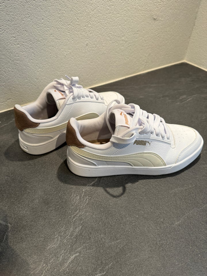 Sneakers, str. 37, Puma