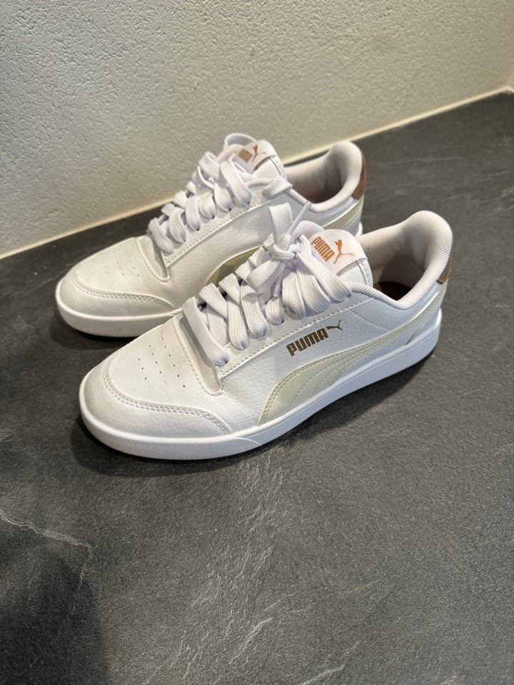 Sneakers, str. 37, Puma