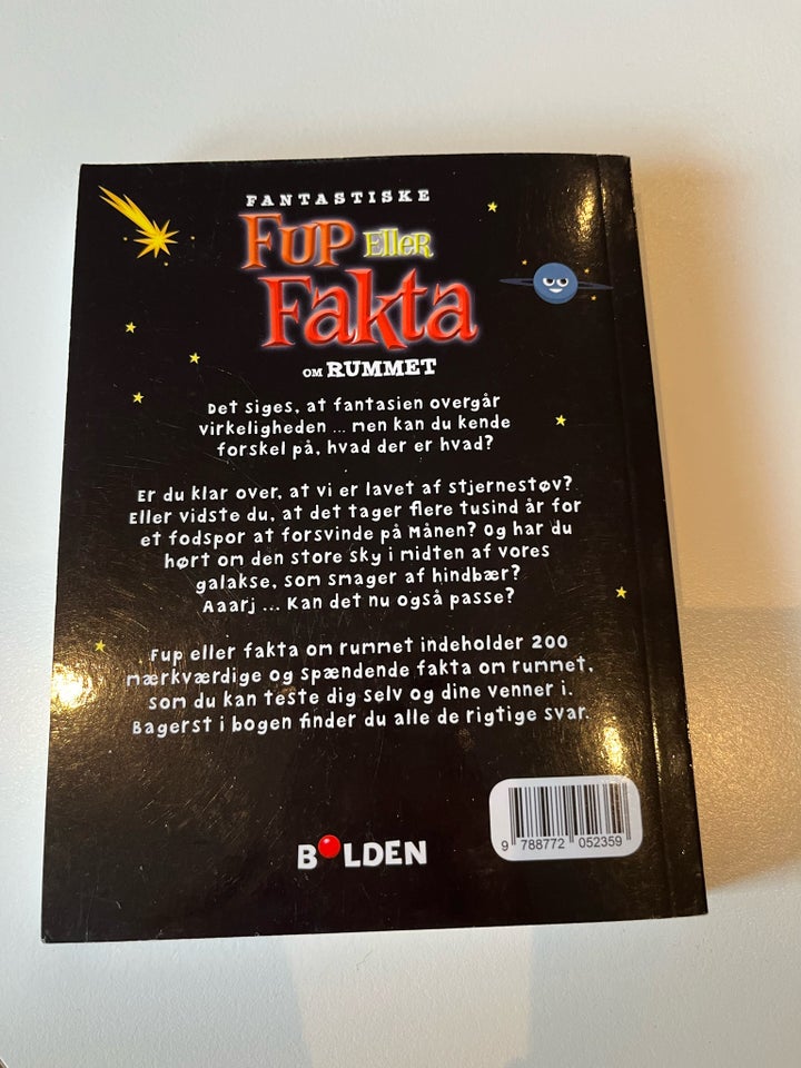 Fantastiske Fup og Fakta om Rummet,