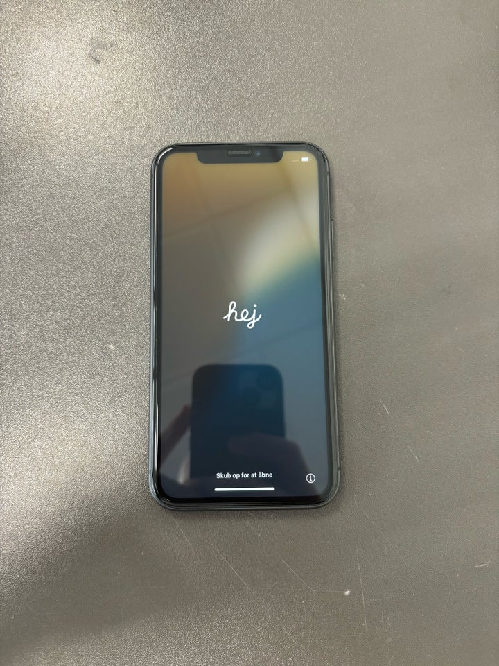 iPhone 11 64 GB Perfekt