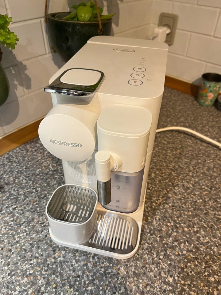 Nespresso maskine, DeLonghi