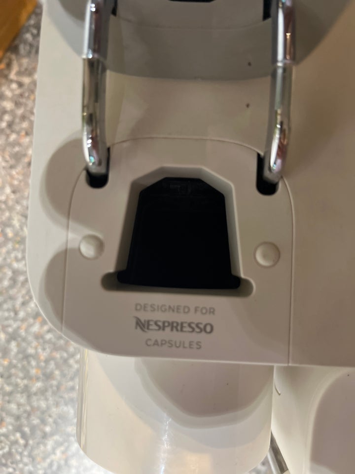 Nespresso maskine, DeLonghi