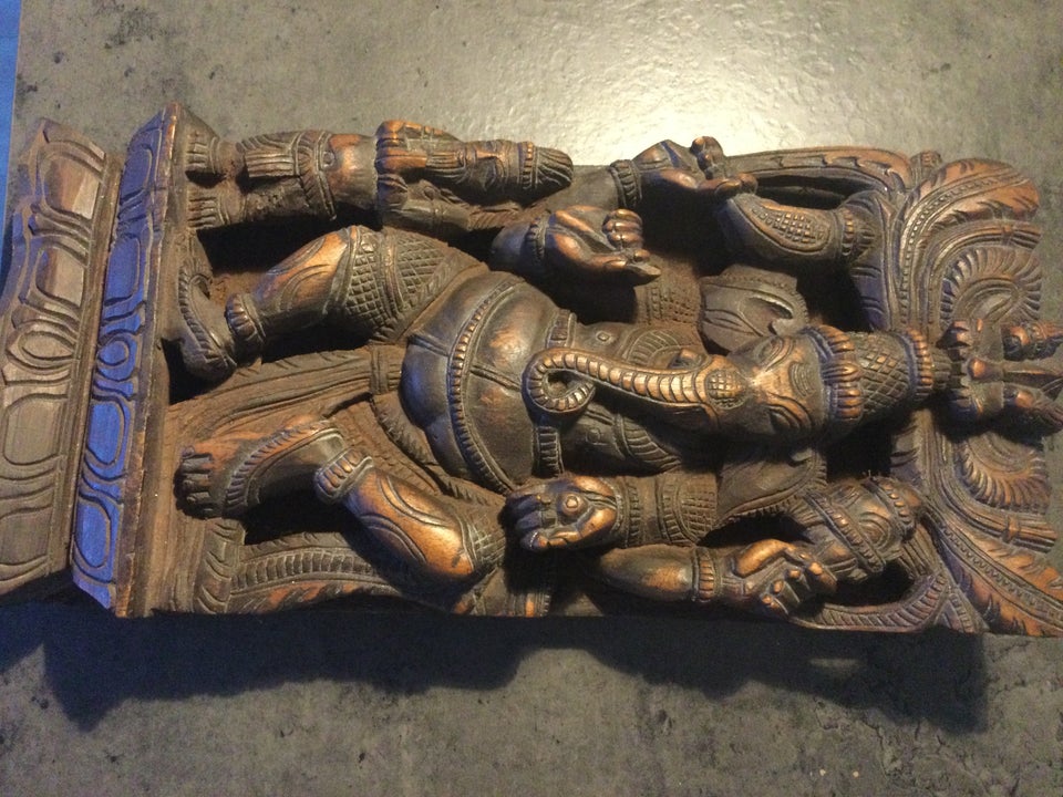 Træ relief, motiv: Ganesha