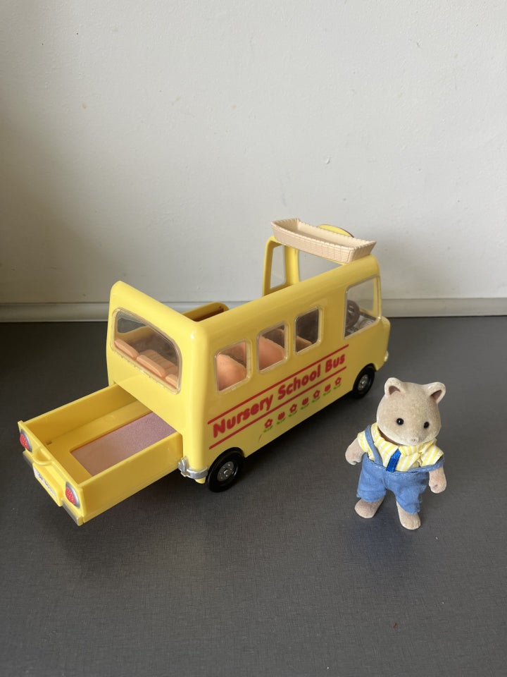 Sylvanian, Skolebusus og