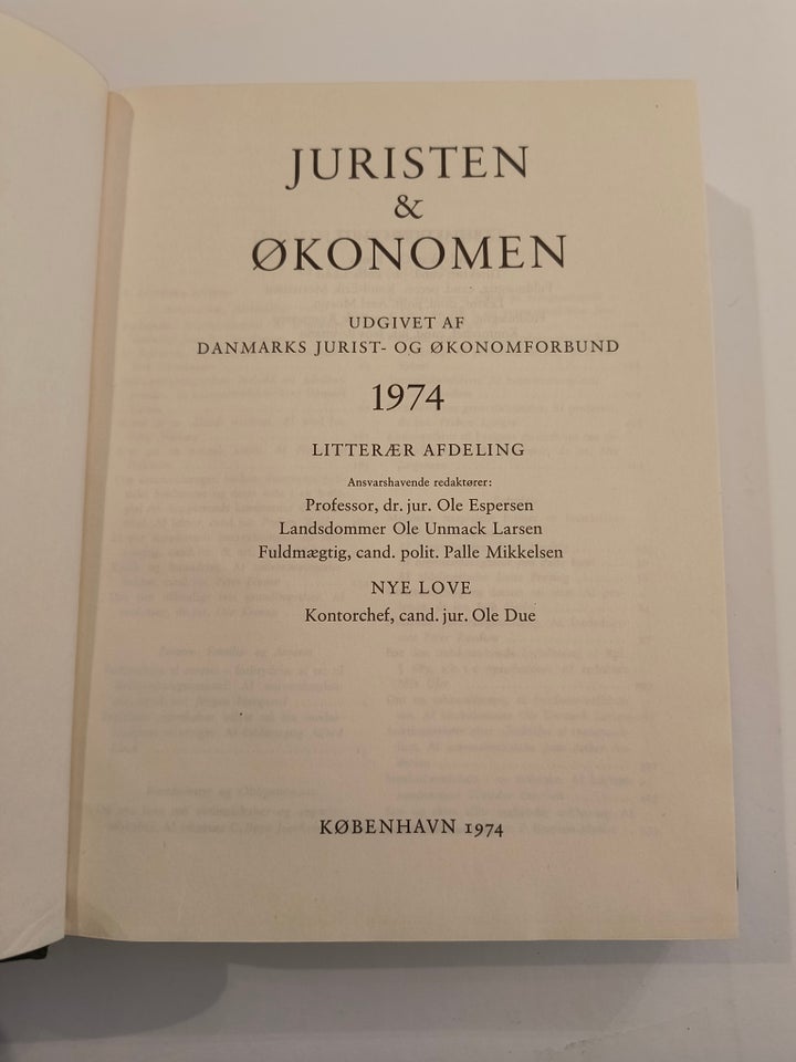 Juristen og Økonomen 1974-1978,