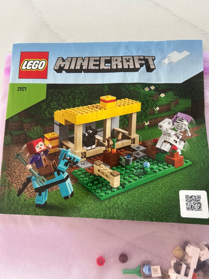 Lego Minecraft, Heste stalden