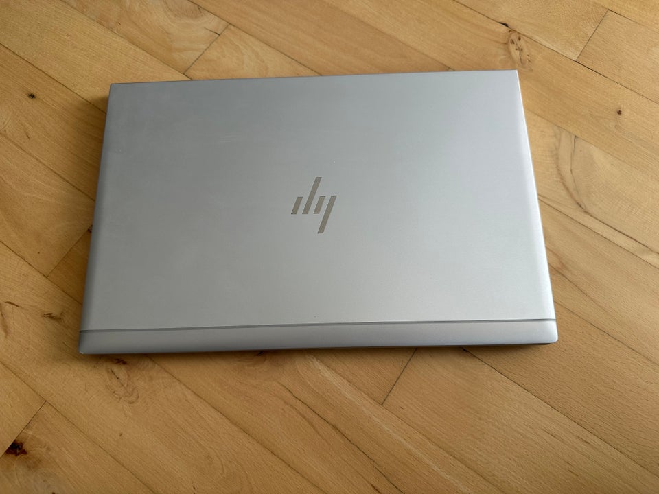 HP EliteBook G8, 2.4 GHz, 16 GB ram