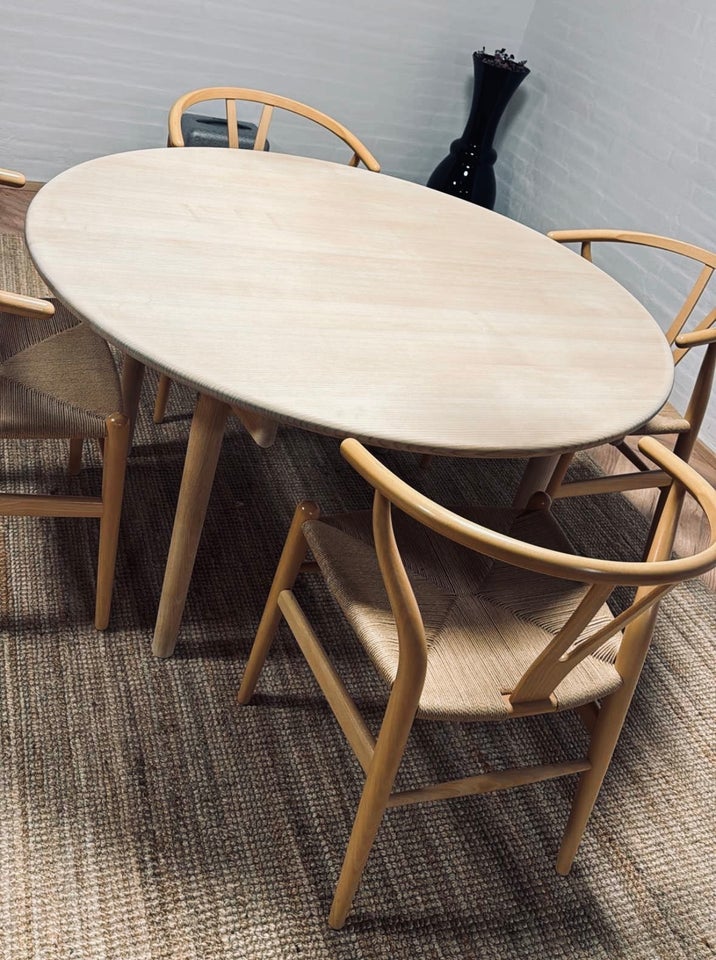 Hans J. Wegner, PP70 spisebord