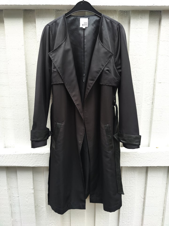 Trenchcoat, str. 38, Soul Made