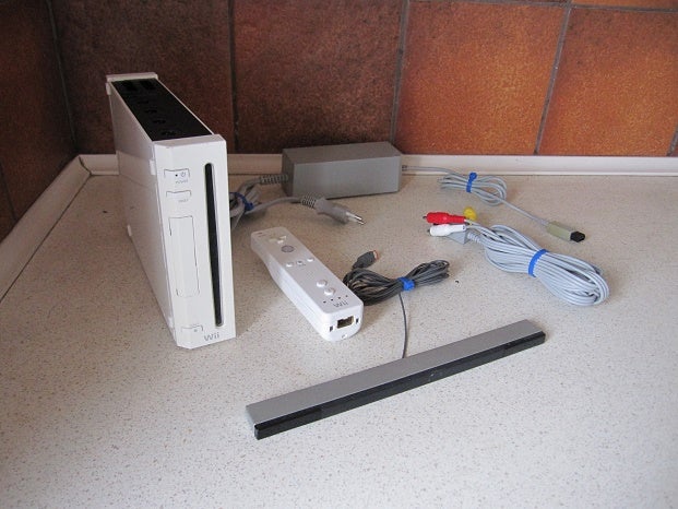 Nintendo Wii, Spillesæt i hvid,