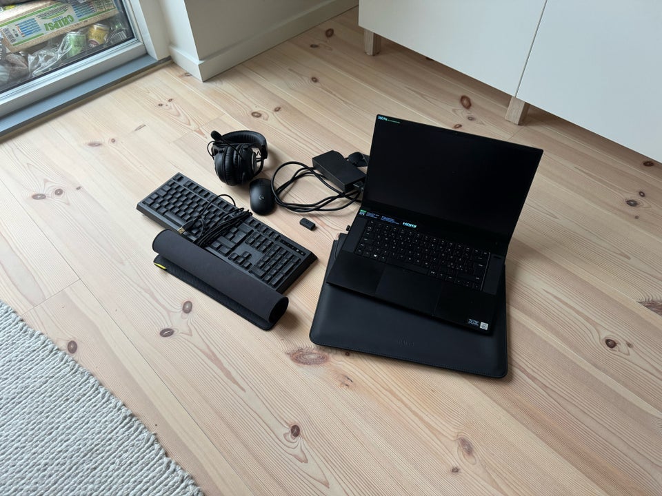 Andet mærke Razer blade 15, I7 GHz, 8