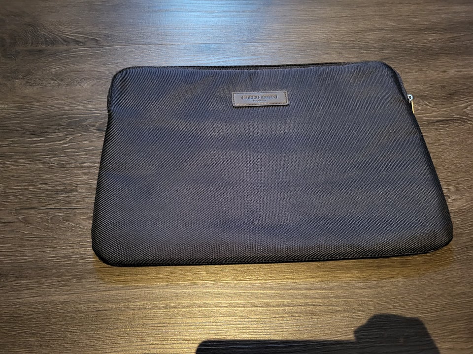 Armani Laptop Case 13inch, anden