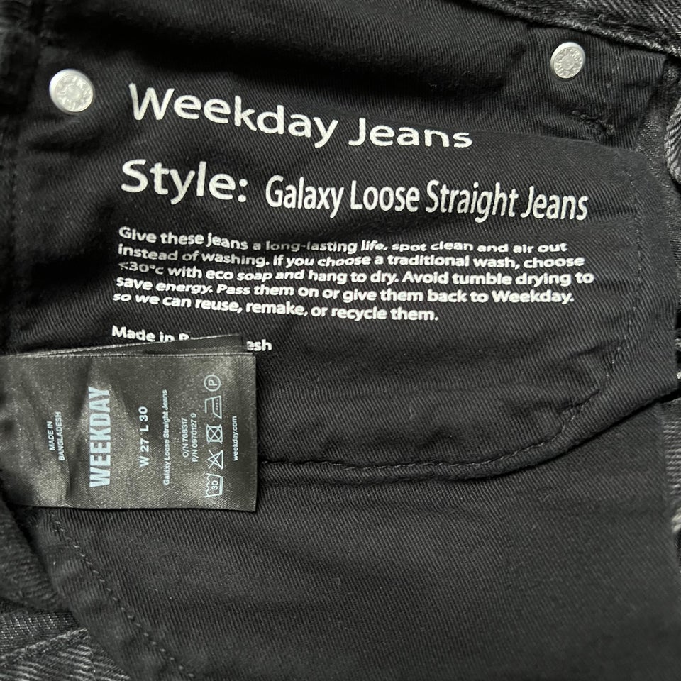 Jeans, Weekday, str. 27